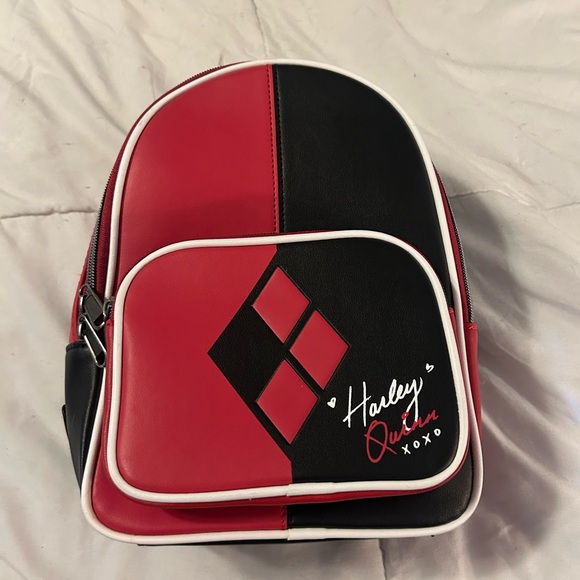 Harley Quinn DC Comics Loungefly Backpack main image 6